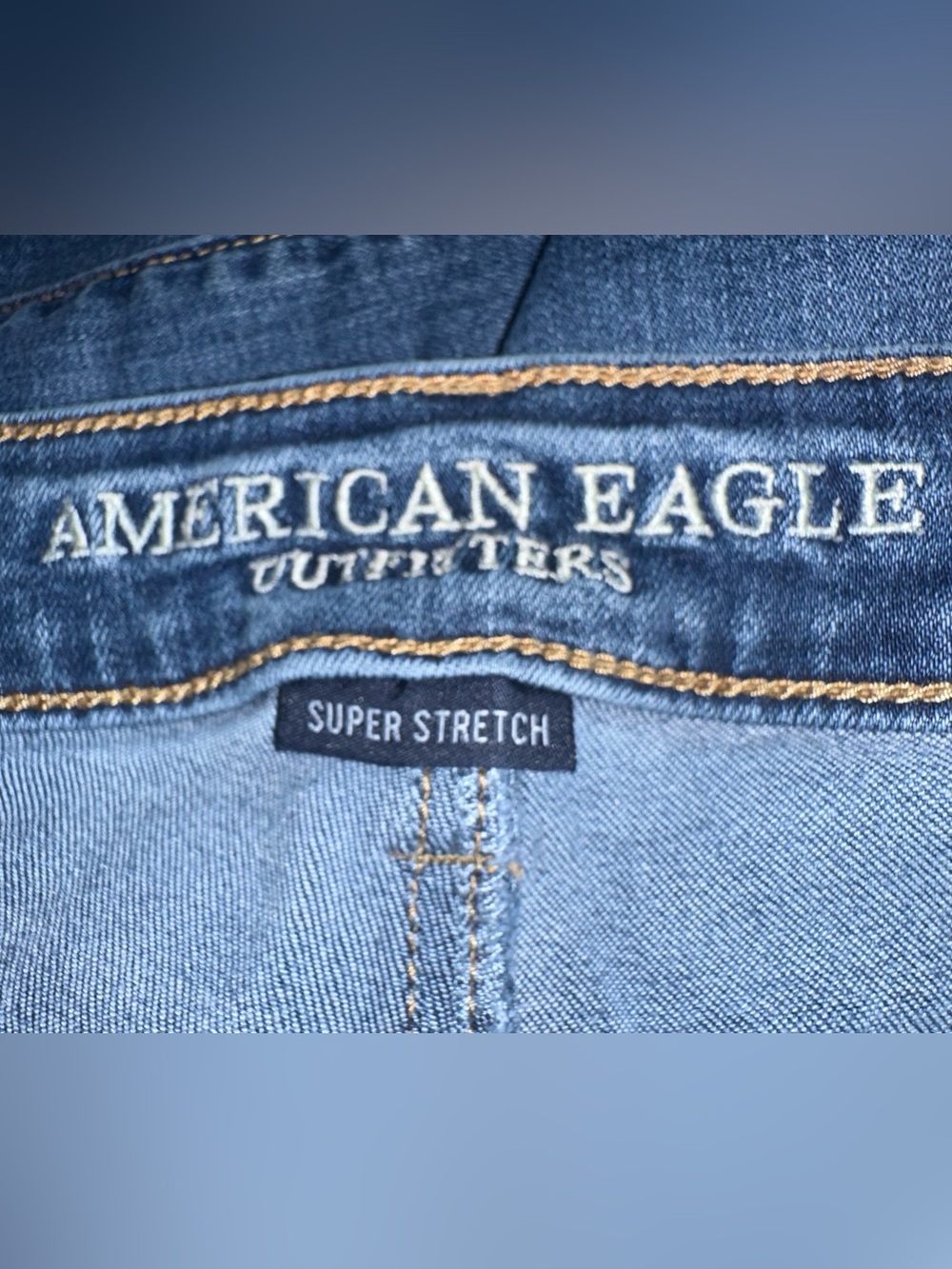 American Eagle Women’s Size 18 Jeans Favorite Boyfriend Blue Denim Medium Wash - Picture 3 of 8